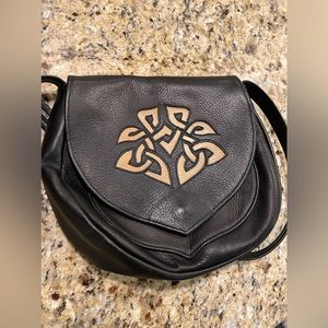 Romag black leather crossbody purse